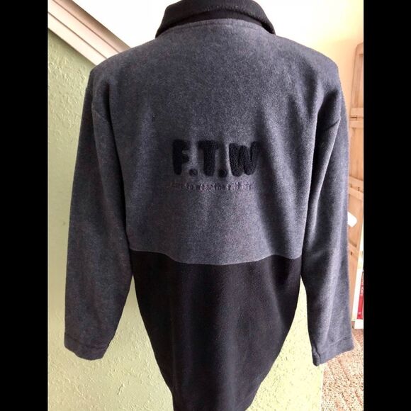 Comfortable soft sweater by Miss Etam size s - Picture 2 of 2